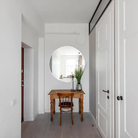 Charming Old Town View With Balcony Appartement *