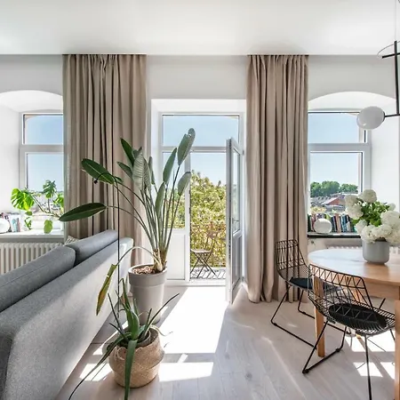 Apartamento Charming Old Town View With Balcony