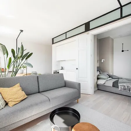Apartamento Charming Old Town View With Balcony